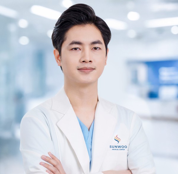 Dr. Minh Vuong